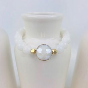 GEMSTONE | White Jade Beaded Bracelet